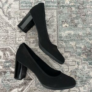 Anne Klein iFlex heels.